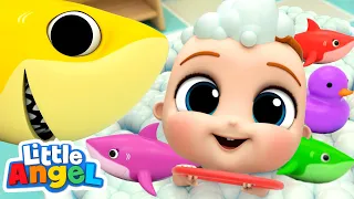 Rainbow Baby Shark Bath time | Little Angel | Moonbug Kids - Color Time