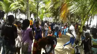 PRÉPARATIFS D UN GRAND BEACH A JACQUEVILLE  OU TABOTH CADENCE DOIT FAIRE SON MAPOUKA JETÉ