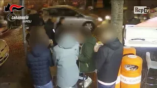 Vomero: ragazzi accoltellati in piazza per uno sguardo di troppo