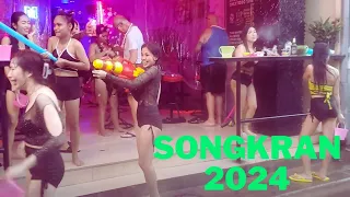 🇹🇭 [4K] Soi 6, Soi 7 and Soi 8 Thai New Year (Songkran) Scenes Pattaya Thailand 12 April 2024