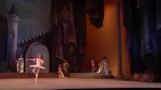 RAYMONDA - Variation Act 1 (Maria Alexandrova - Bolshoi Ballet)