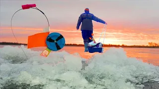 Рыбалка на ЖЕРЛИЦЫ на ЩУКУ на ВОДОХРАНИЛИЩЕ в ДОЖДЬ. Зимняя рыбалка на жерлицы