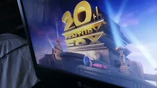 (Part 1) What Happens When You Put A 20th Century Fox DVD in a Portable Blu-ray Player?(2)