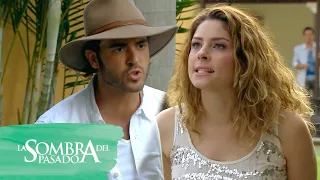 Valeria le arma un escándalo a Cristóbal | La sombra del pasado 1/2 | C-22 | tlnovelas