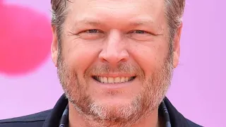 Blake Shelton Picked A Side In Kelly Clarkson's Divorce