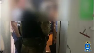Астраханской полицией за контрабанду тропикамида и прегабалина задержаны механик и матрос теплохода