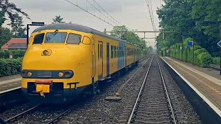 Mat'64 904 komt door station Bussum Zuid