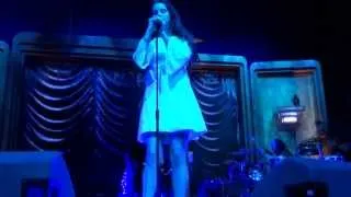 LANA DEL REY - Blue Velvet LIVE Arena of Geneva