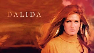 Dalida - Extrait d' une émission de radio grec,  à l'anniversaire de 20 ans depuis la mort de Dalida