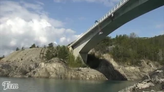 Friday Freakout: BASE Jumper Hits Water, Goes Boom!