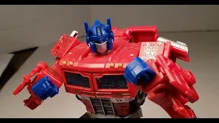 Transformers WFC Siege Voyager Class OPTIMUS PRIME stop motion/transformation