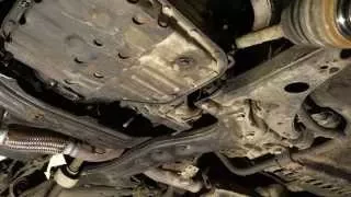 How to replace left and right drive axle Toyota Corolla  years 1990 to 2002
