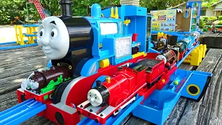 Thomas Plarail ☆ Big Thomas & Spiral Tower Course Coal Transport