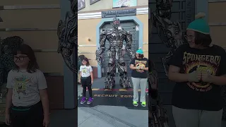 Hopey & Jelly Meet Megatron