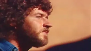 Mac Davis - Baby, Don't Get Hooked On Me (1972)