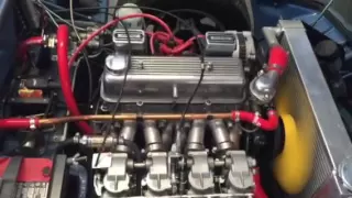 Mo's 1974 Triumph Spitfire RestoMod with 4 Keihin CR Carbs