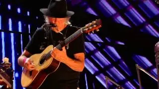 Neil Young - Who's Gonna Stand Up? (Live at Farm Aid 2014)