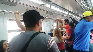 Incrível Repentistas faz todo mundo cair na risada no trem de São Paulo - Geovan e Azulão