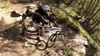 Von wegen gefährlich 🤷‍♂️ Ein Sturz ist doch Standard! | Latsch Panorama & Propain Trail | Leo Kast