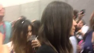 OUAT cast leaving autograph signing SDCC