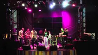 Walking Away -  Новый Хит 2012 от Laya Bam Band & Artem Ayvazyan / Live in Gipsy