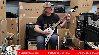 Robby's Reviewsday Gibson Custom Shop Murphy Lab 1979 Kirk Hammett Flying V Replica  - April 4 2023