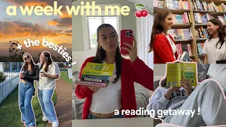 spend a week with the besties: girlhood, reading, answering q’s & more!