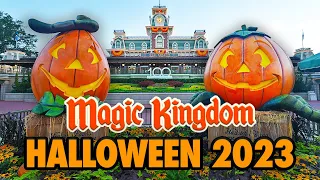 Magic Kingdom Halloween 2023 - Walt Disney World Walkthrough, Haunted Mansion & Merchandise [4K POV]