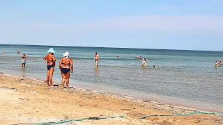 Как выглядит пляж в Крыму на Азовском море село Каменское?