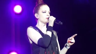 Shirley Manson gets angry