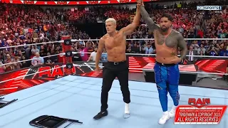 Cody Rhodes defiende a Jey Uso del ataque de The Judgment Day - WWE Raw 23/10/2023 (En Español)