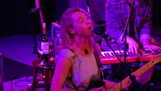 Lissie - "Don't You Give Up On Me" (Live in Cambridge)