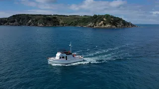 Grand Banks 42 Classic on the move at Hauraki Gulf (4K video)