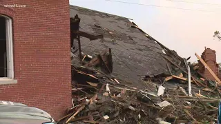 Kentucky tornadoes: 'I can't believe what I'm seeing'