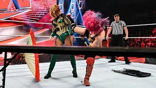 Asuka vs. Becky Lynch - No Holds Barred Match Highlights