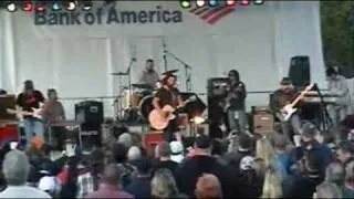 12 - JAMEY JOHNSON  -  In Color  - "Free Concert"