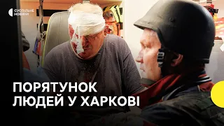 «Донька та дружина під завалами» — ракета зруйнувала під’їзд будинку у Харкові