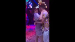 Canelo Incomodo a Su Hija Bailando