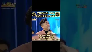 TRISKELION HAND SHAKE CELEBRITY