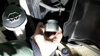 How to replace and install head light bulb on Nissan Murano (DIY)
