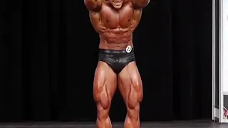 Wesley Vissers posing routine at Classic physique prejudging. #ClassicPhysique #olympia2020