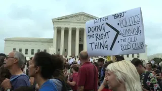 Anti-Kavanaugh protesters at Supreme Court ahead of Senate vote