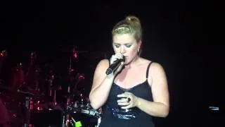 Kelly Clarkson - "Breathe(2am) - Thackerville, OK 8-4-12