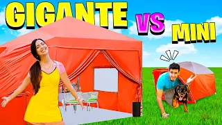 ACAMPANDO en CASA GIGANTE vs MINIATURA en el JARDIN por 24 HORAS 😆 Sandra Cires Art