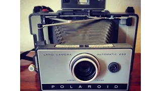 Polaroid Land 230 Battery Modification 3 AAA Batteries (In Spanish)