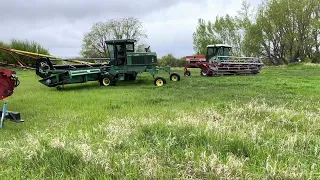 1986 John Deere 2360 30' Swather