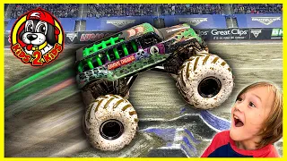 Monster Truck GIVEAWAY - Monster Jam Grave Digger Ride Truck (2021 Spin Master Toy Fair Exclusive)