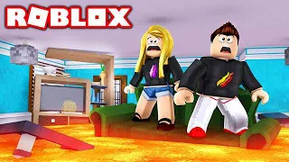 ROBLOX FLOOR IS LAVA CHALLENGE WITH MY WIFE!