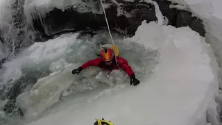 Barranquismo invernal. Barranco de Lapazosa.