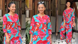 Helly Shah Spotted For A Lunch Date At Fable Cafe, Juhu